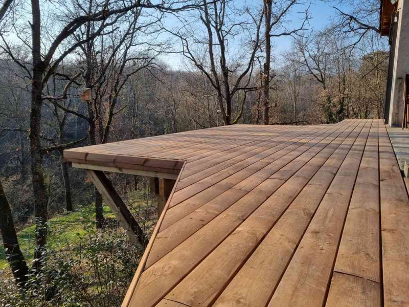 Splendide terrasse sur pilotis - Pin Sylvestre, Lyon, BCR