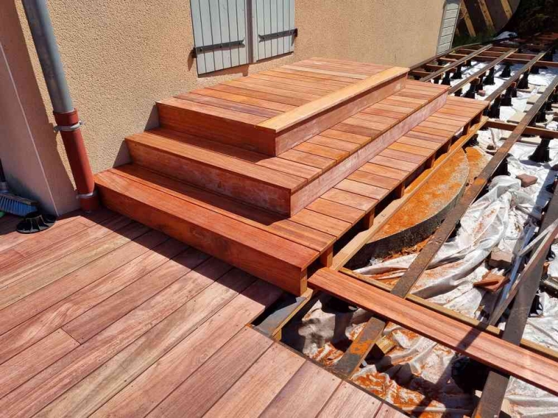 Terrasse en bois exotique Padouk - Rénovation complète d'une terrasse bois - Grigny, Lyon, BCR