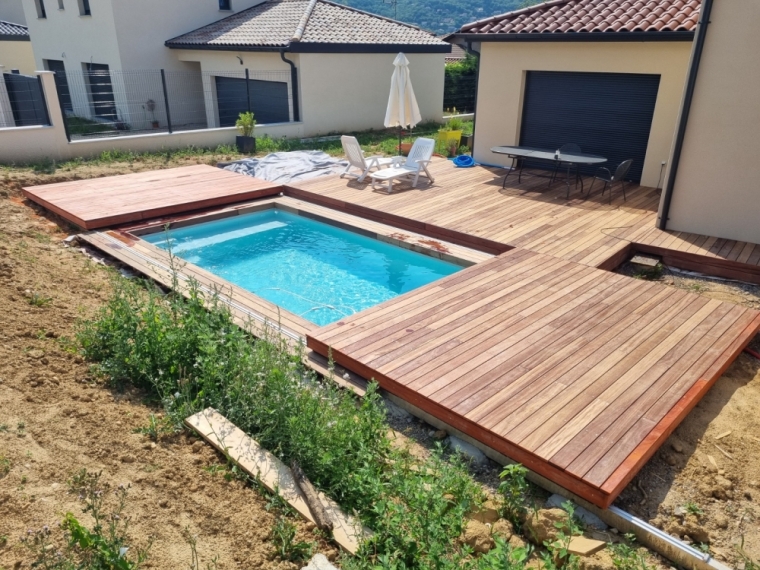 Conception d'une terrasse pour piscine à Neuville sur Saône