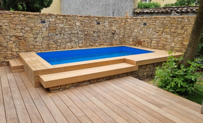 Création d'une terrasse bois pour piscine à Brignais 