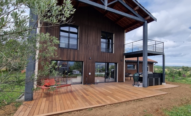 création d'une magnifique terrasse en bois Ipé à l'Arbresle