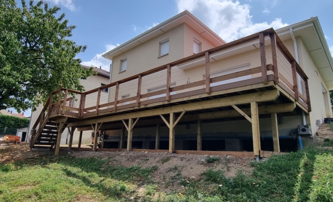 Constructeur de terrasse sur pilotis bois