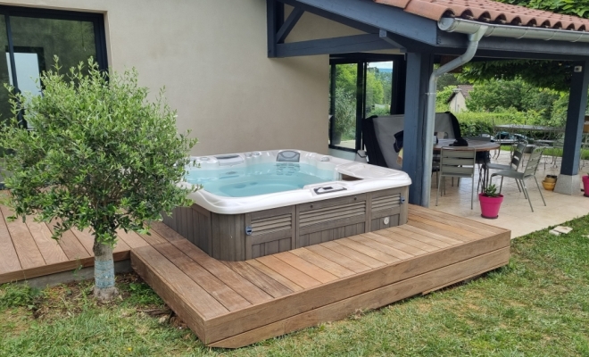 Deck de spa en bois Lyon